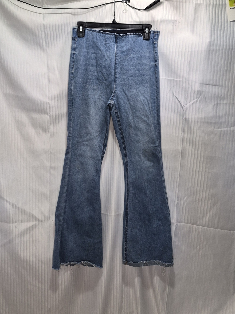No Boundaries Medium Light Blue Flare Jeans with Raw Hem